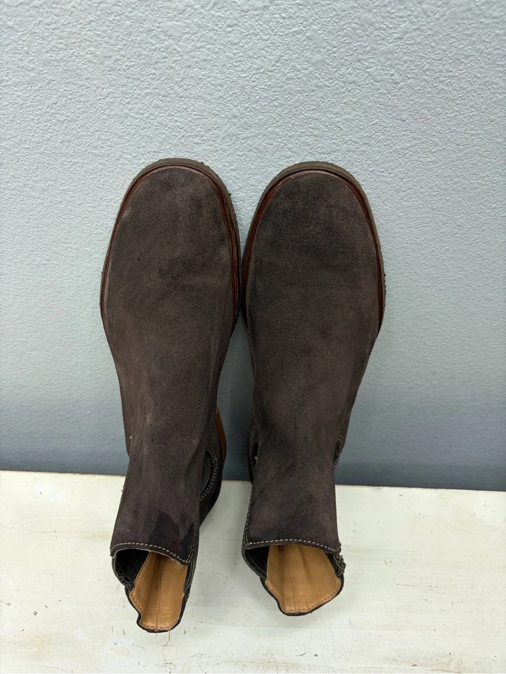 Clark’s Brown Suede Clarkdale Gobi Chelsea Boots Size 9.5